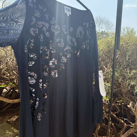 DG2 by Diane Gilman Women's Size 1X Sequined Pullover Dress Shirt Navy NWT - Picture 5 of 16